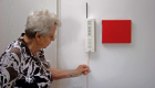 Notrufsystem an der Wand für die Sicherheit unserer Senioren